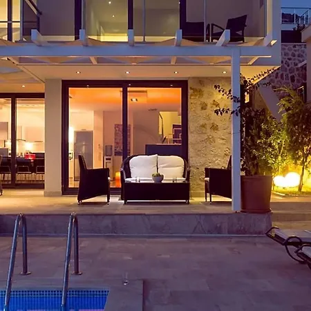 In Sleeps 8 Includes Swimming Pool Air Con And Wifi 2 Villa *