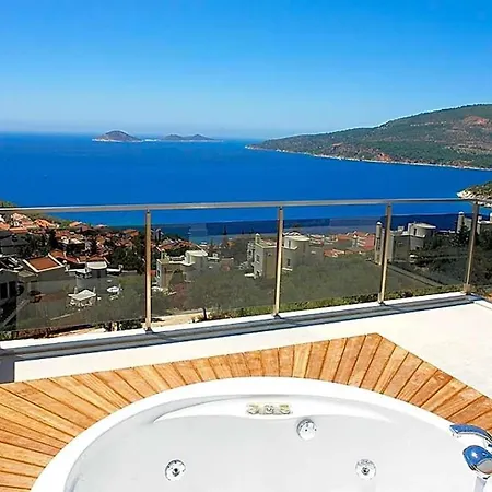 Villa In Sleeps 8 Includes Swimming Pool Air Con And Wifi 2 *